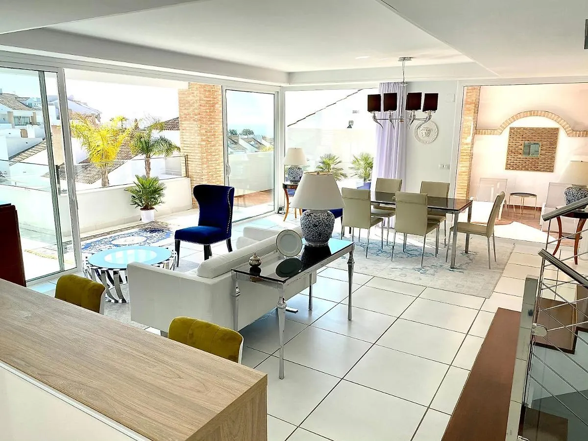 Mondrian Luxury Suites & Villas بينالماذينا