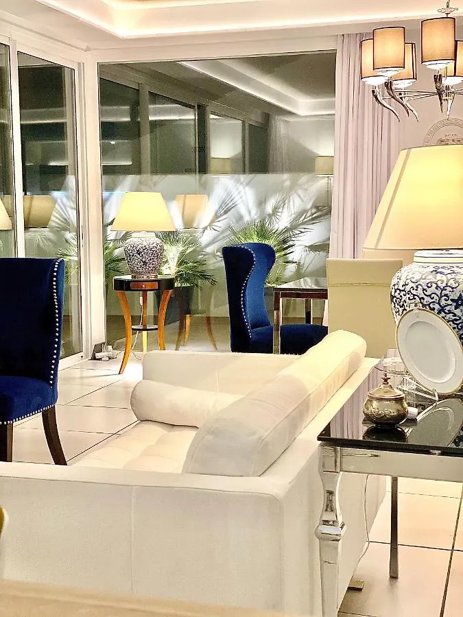 Mondrian Luxury Suites & Villas بينالماذينا إسبانيا