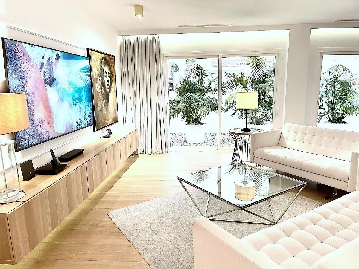 Mondrian Luxury Suites & Villas بينالماذينا
