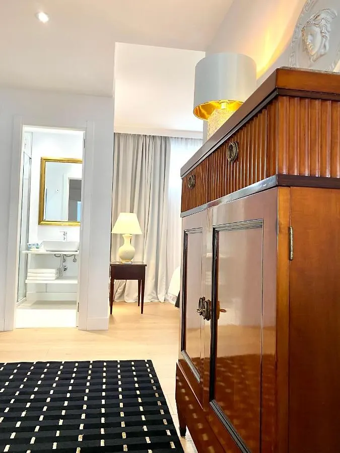 Mondrian Luxury Suites & Villas Benalmádena 0*,